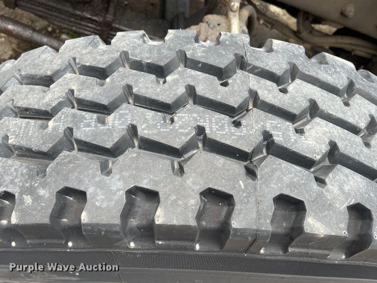 image for item DR7400 1988 Kenworth T800  dump truck