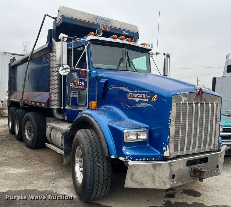 image for item DR7401 2005 Kenworth T800  dump truck