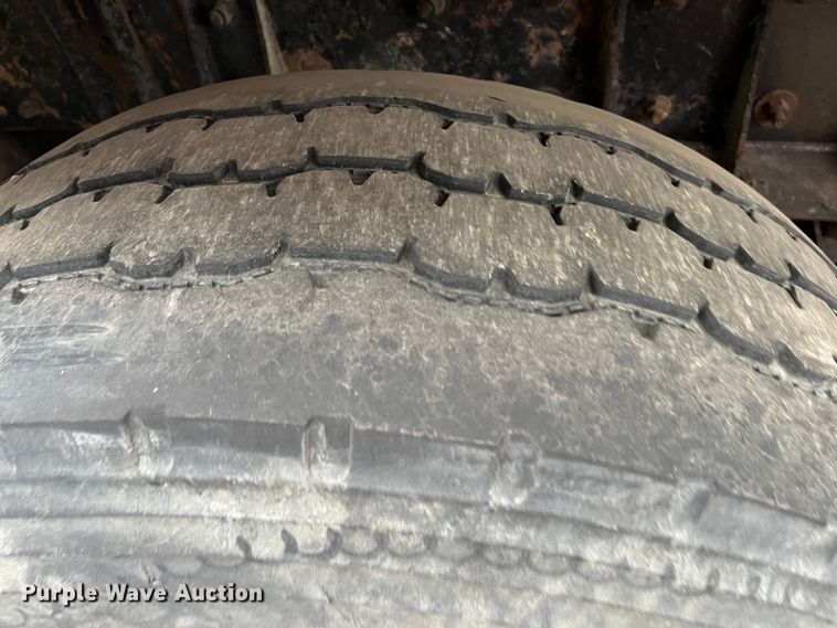 image for item DR7401 2005 Kenworth T800  dump truck