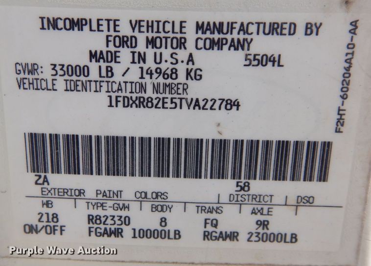 image for item DS1530 1996 Ford LN8000  refuse truck