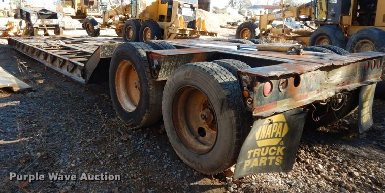 image for item HG9299 2001 Witzco RG-35  lowboy equipment trailer