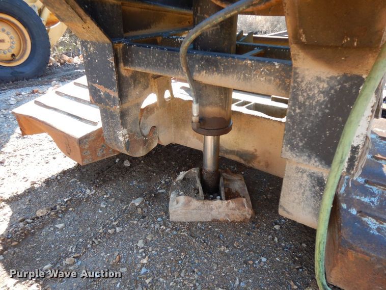 image for item HG9299 2001 Witzco RG-35  lowboy equipment trailer