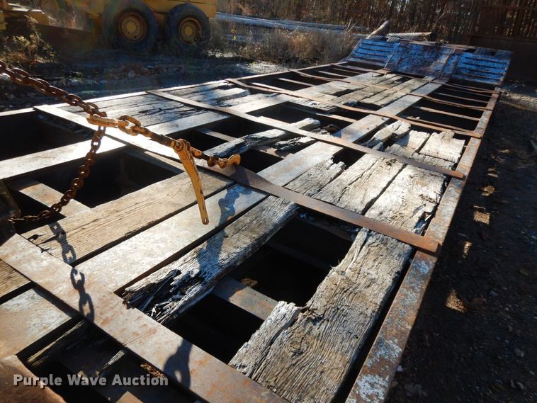 image for item HG9299 2001 Witzco RG-35  lowboy equipment trailer