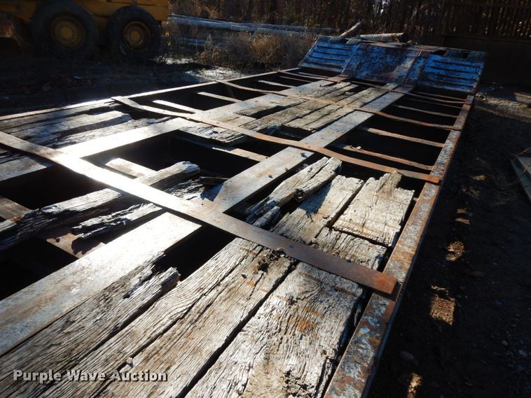 image for item HG9299 2001 Witzco RG-35  lowboy equipment trailer