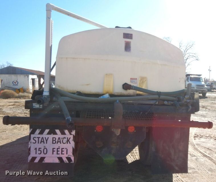 image for item HG9309 1990 International 4700  flatbed truck