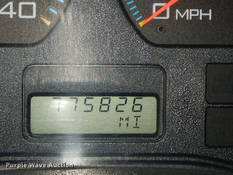 image for item HG9351 2007 International 8600  semi truck