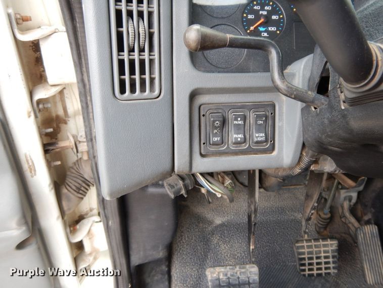 image for item HG9351 2007 International 8600  semi truck