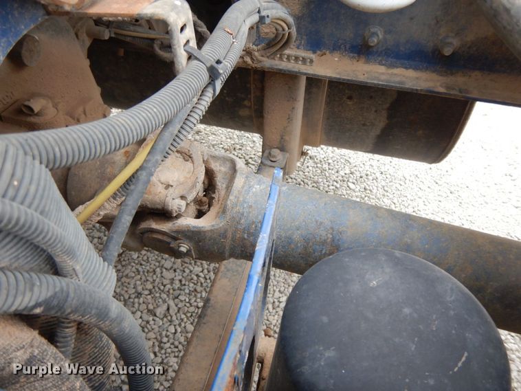 image for item HG9351 2007 International 8600  semi truck