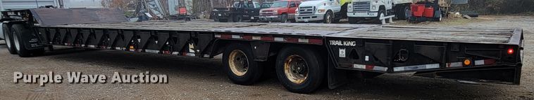 image for item HG9353 2001 Trail King TK70HT  equipment trailer