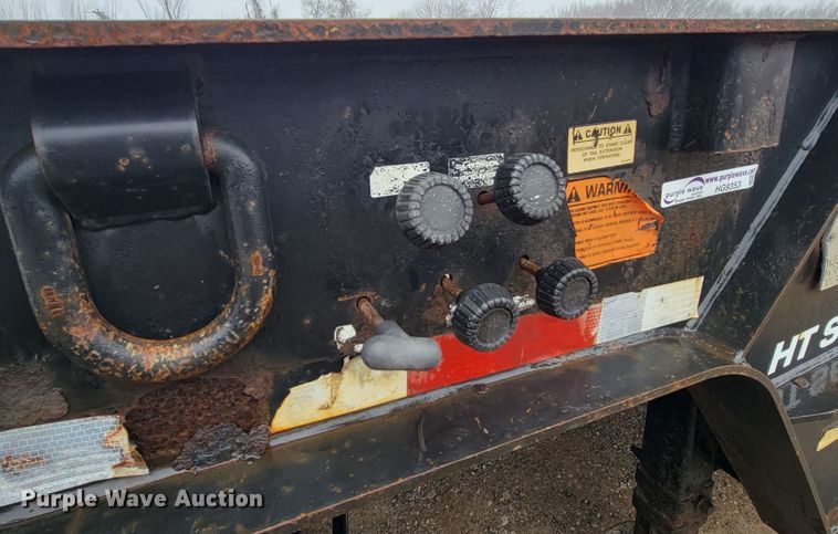 image for item HG9353 2001 Trail King TK70HT  equipment trailer