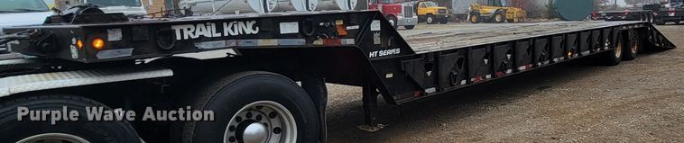 image for item HG9353 2001 Trail King TK70HT  equipment trailer