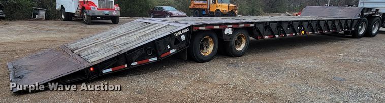 image for item HG9353 2001 Trail King TK70HT  equipment trailer