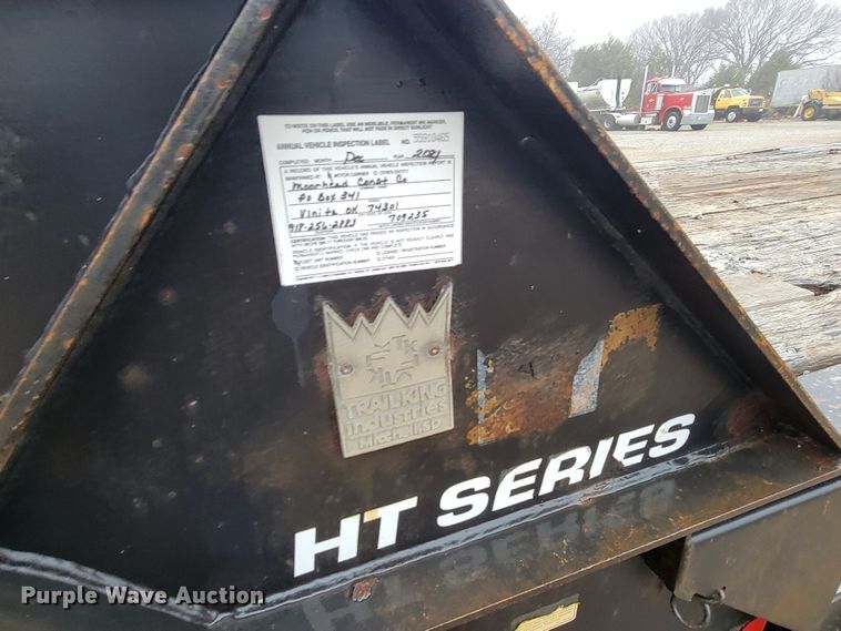 image for item HG9353 2001 Trail King TK70HT  equipment trailer