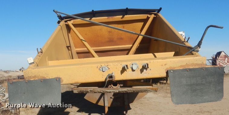image for item HQ9530 1993 Load King 246-43-3  bottom dump trailer