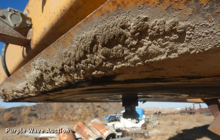 image for item HQ9530 1993 Load King 246-43-3  bottom dump trailer