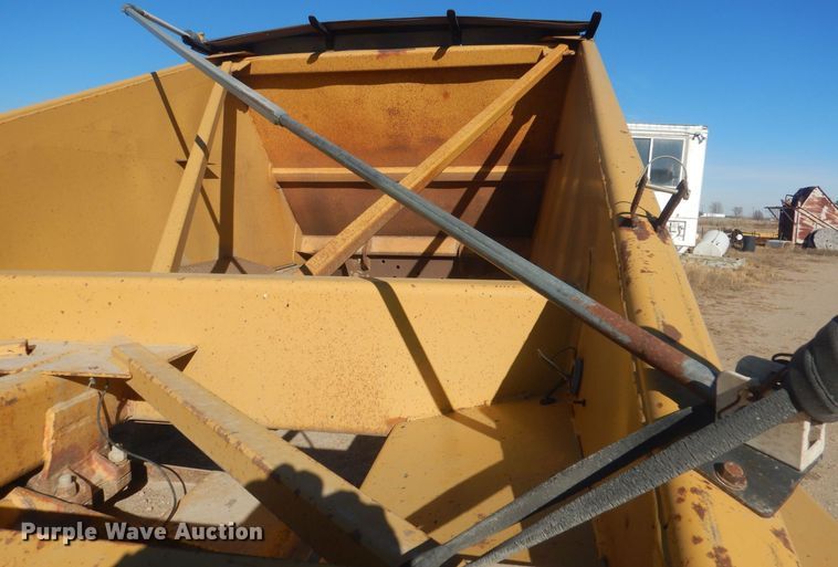 image for item HQ9530 1993 Load King 246-43-3  bottom dump trailer