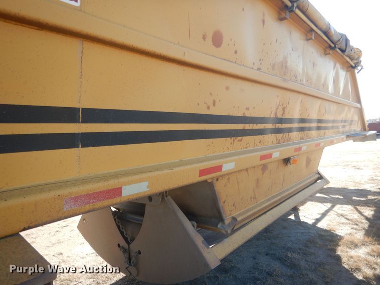 image for item HQ9530 1993 Load King 246-43-3  bottom dump trailer