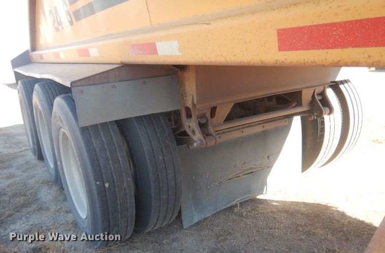 image for item HQ9530 1993 Load King 246-43-3  bottom dump trailer