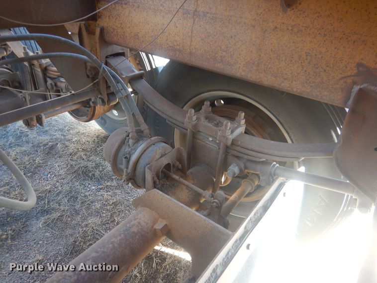 image for item HQ9530 1993 Load King 246-43-3  bottom dump trailer