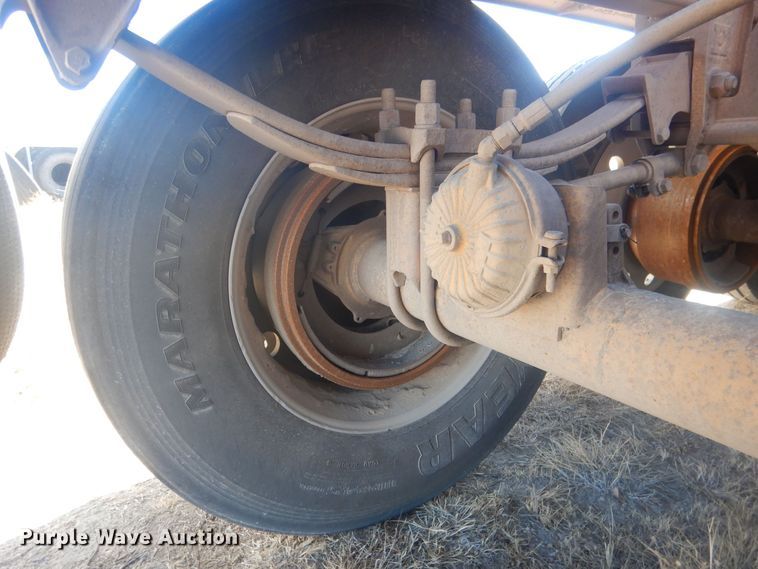 image for item HQ9530 1993 Load King 246-43-3  bottom dump trailer