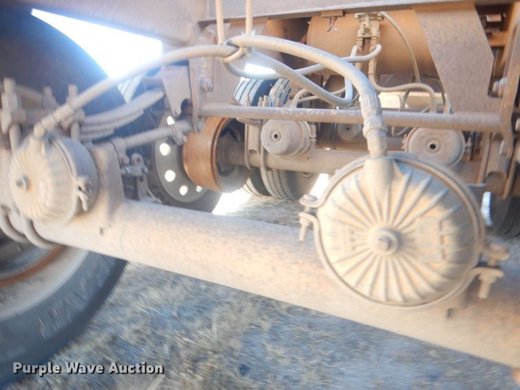 image for item HQ9530 1993 Load King 246-43-3  bottom dump trailer