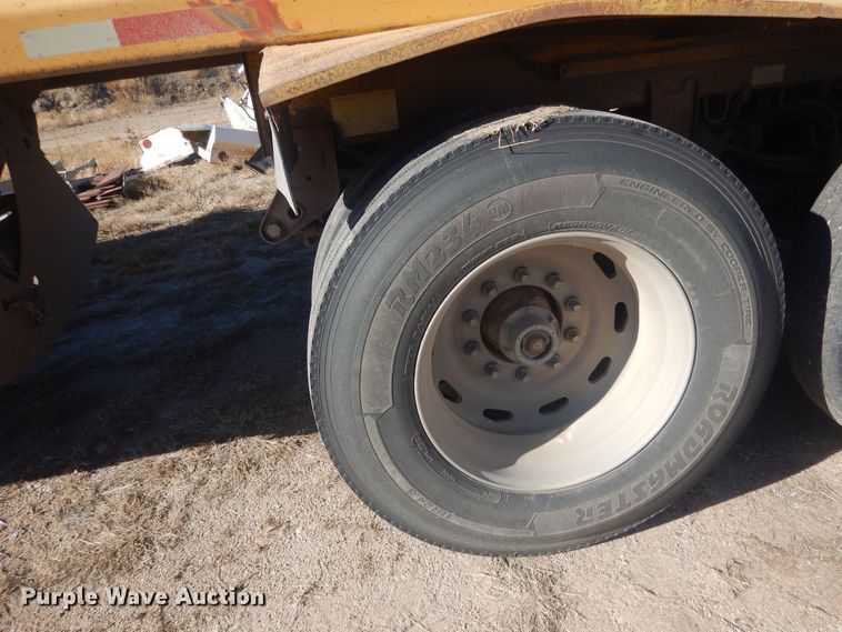 image for item HQ9530 1993 Load King 246-43-3  bottom dump trailer