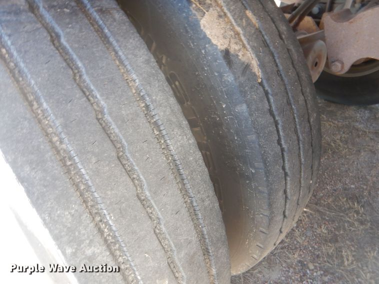 image for item HQ9530 1993 Load King 246-43-3  bottom dump trailer