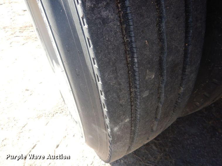 image for item HQ9530 1993 Load King 246-43-3  bottom dump trailer