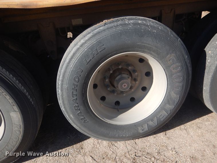 image for item HQ9530 1993 Load King 246-43-3  bottom dump trailer