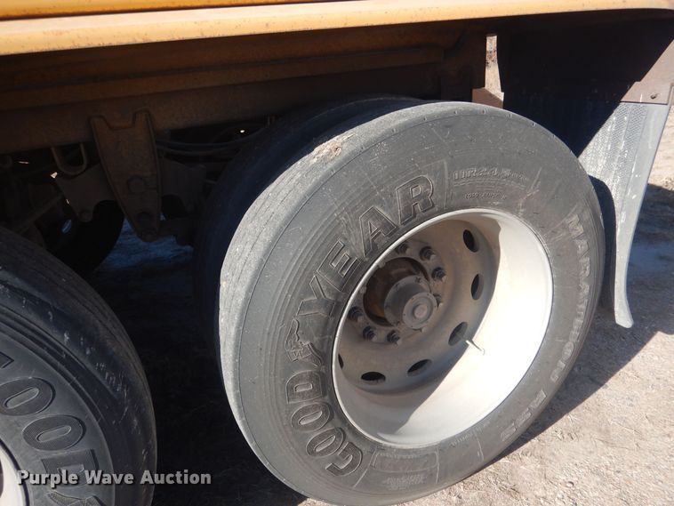 image for item HQ9530 1993 Load King 246-43-3  bottom dump trailer