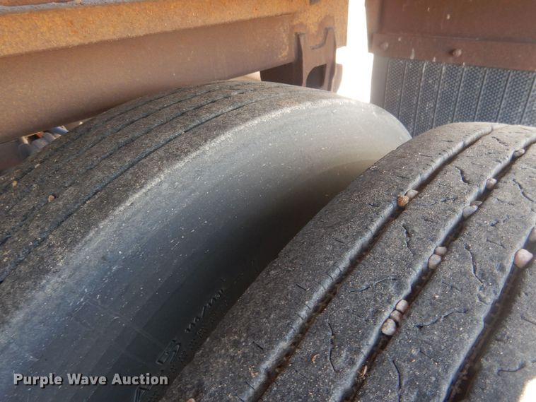 image for item HQ9530 1993 Load King 246-43-3  bottom dump trailer