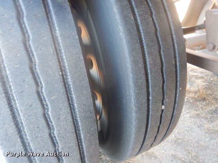 image for item HQ9530 1993 Load King 246-43-3  bottom dump trailer