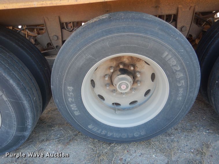 image for item HQ9530 1993 Load King 246-43-3  bottom dump trailer