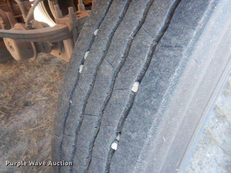 image for item HQ9530 1993 Load King 246-43-3  bottom dump trailer