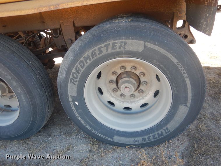 image for item HQ9530 1993 Load King 246-43-3  bottom dump trailer