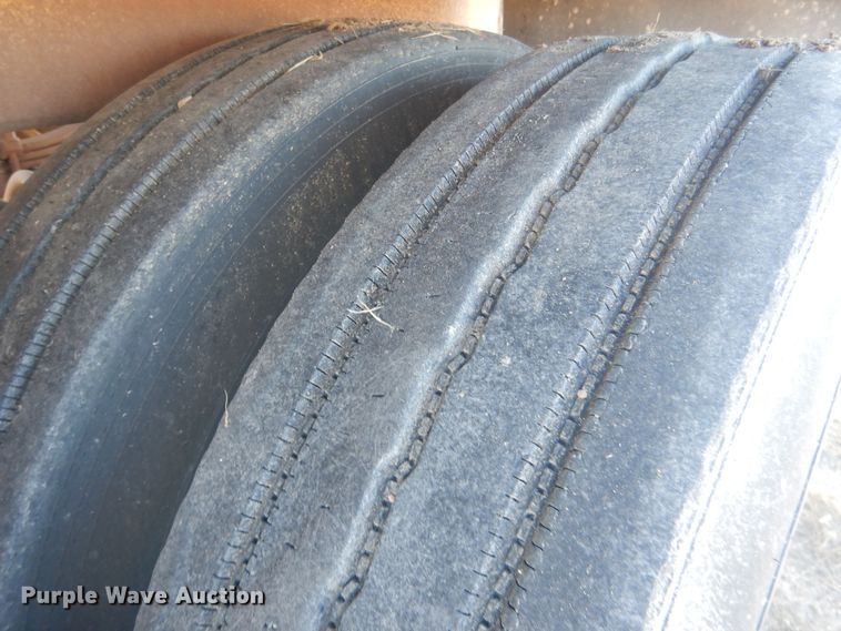 image for item HQ9530 1993 Load King 246-43-3  bottom dump trailer