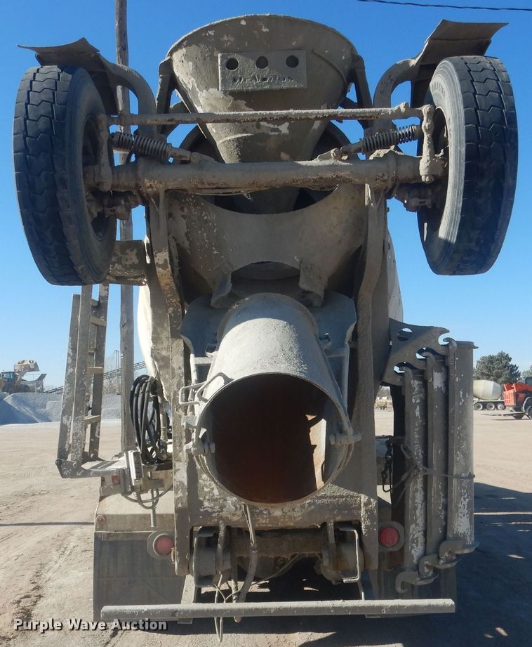 image for item HQ9531 1997 Peterbilt 357  ready mix truck