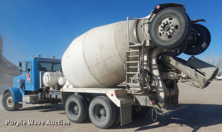 image for item HQ9531 1997 Peterbilt 357  ready mix truck