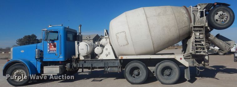 image for item HQ9531 1997 Peterbilt 357  ready mix truck