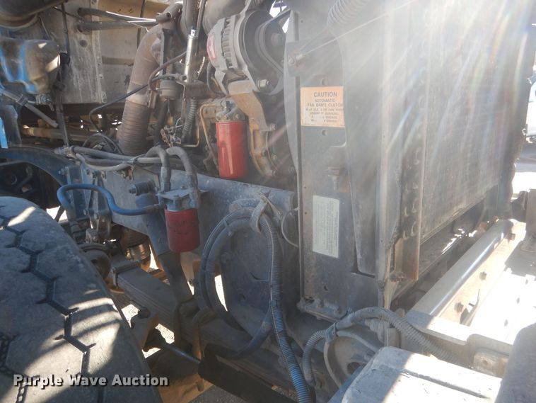 image for item HQ9531 1997 Peterbilt 357  ready mix truck