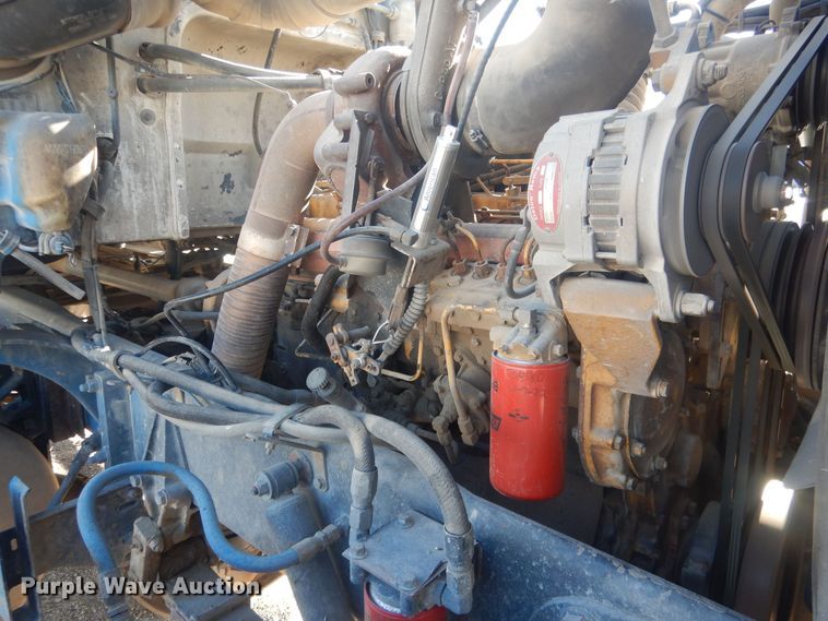 image for item HQ9531 1997 Peterbilt 357  ready mix truck