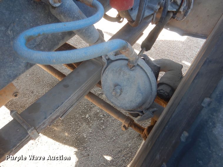 image for item HQ9531 1997 Peterbilt 357  ready mix truck