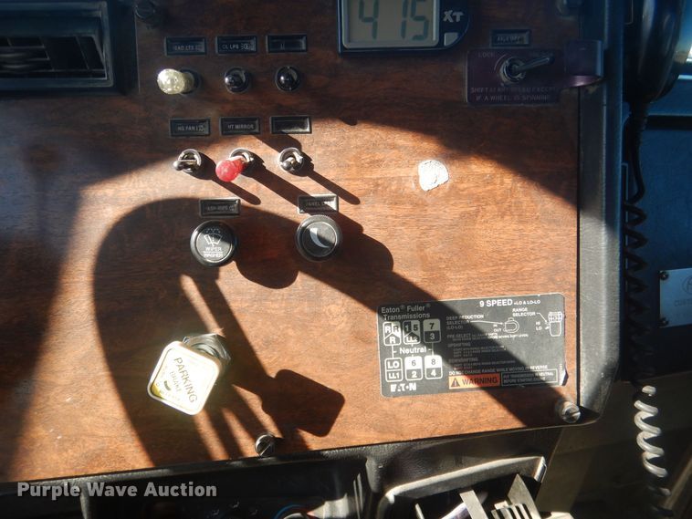 image for item HQ9531 1997 Peterbilt 357  ready mix truck