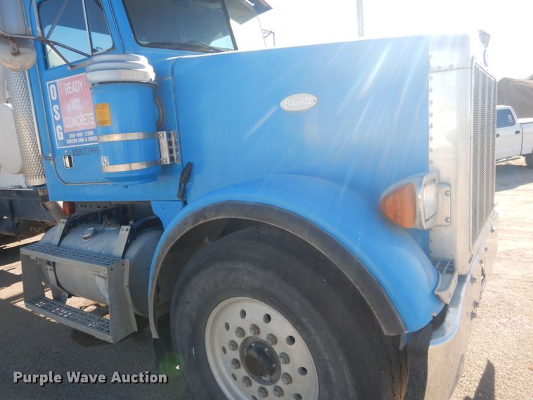 image for item HQ9531 1997 Peterbilt 357  ready mix truck