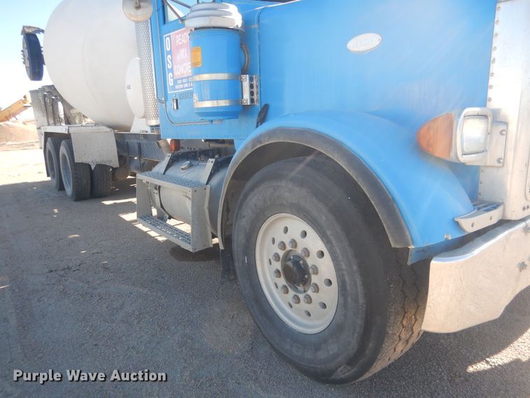 image for item HQ9531 1997 Peterbilt 357  ready mix truck