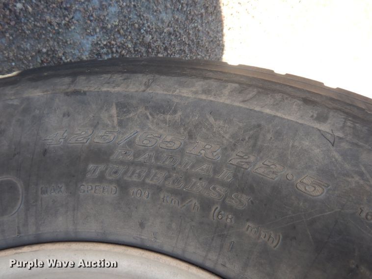 image for item HQ9531 1997 Peterbilt 357  ready mix truck