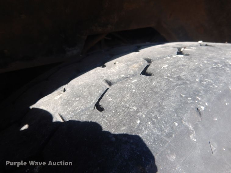 image for item HQ9531 1997 Peterbilt 357  ready mix truck