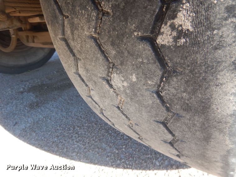 image for item HQ9531 1997 Peterbilt 357  ready mix truck