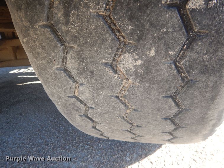 image for item HQ9531 1997 Peterbilt 357  ready mix truck