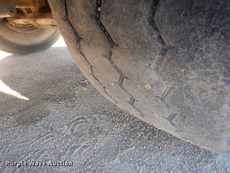 image for item HQ9531 1997 Peterbilt 357  ready mix truck